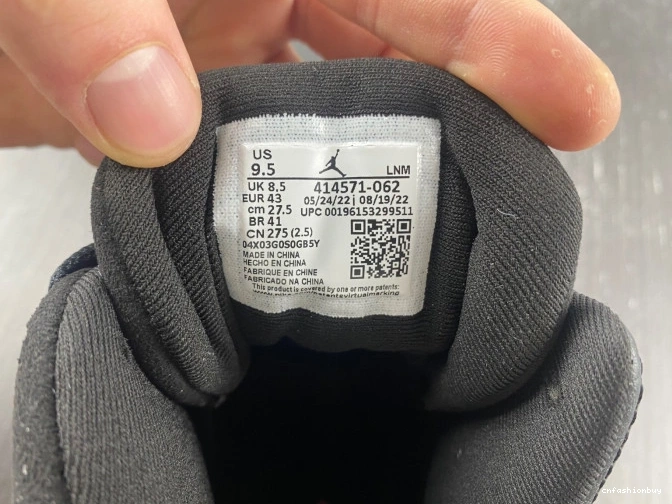 13 Jordan Playoffs Air 414571-062 0831